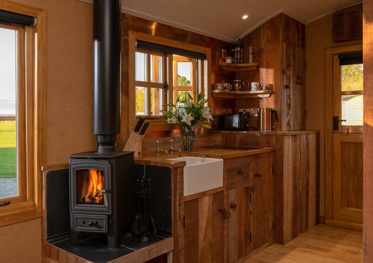 Ashwood Shepherd Hut -Ockeridge Rural Retreats Leilighet Worcester Eksteriør bilde